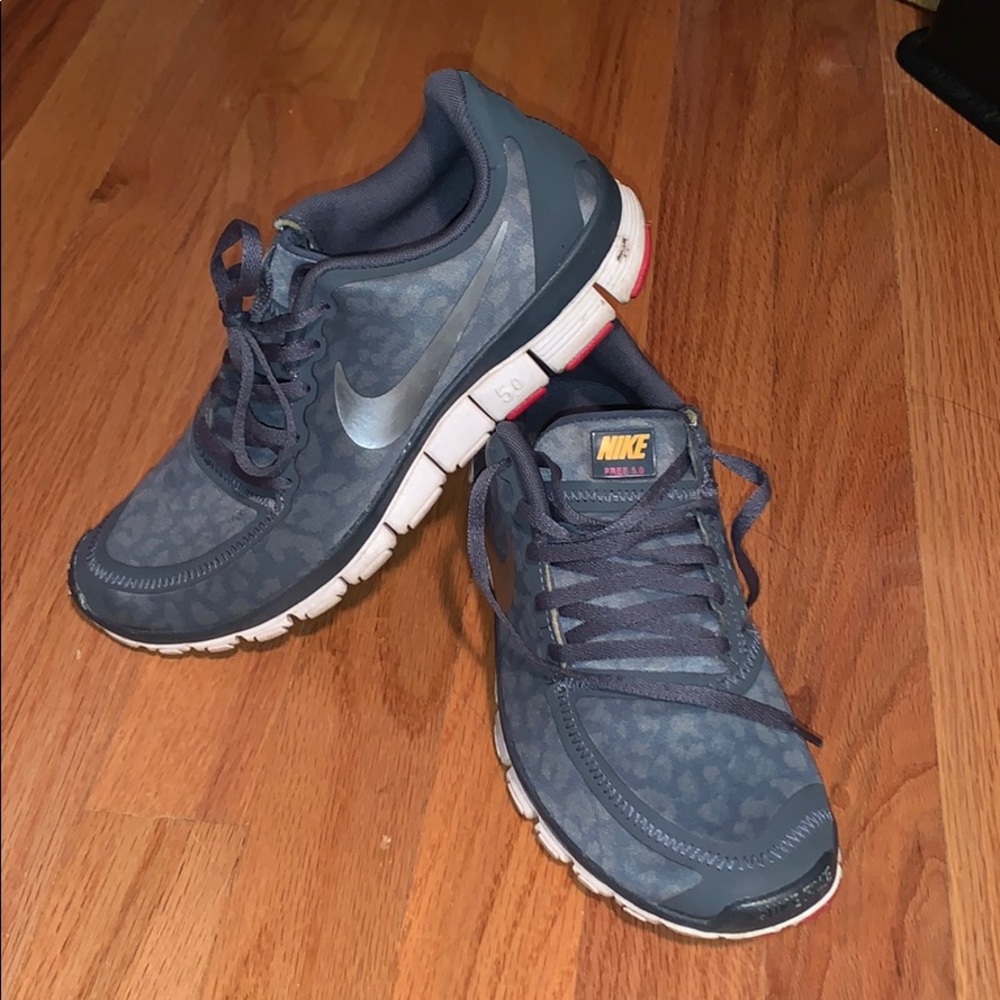 Nike Free 5.0 women’s 7.5 (fits like a 7)